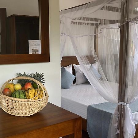 Beach Club Apartments Induruwa Exterior foto