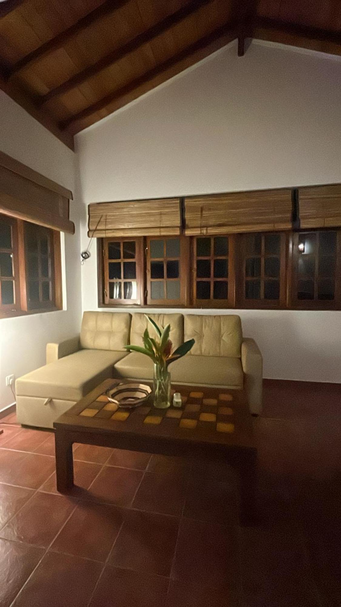 Beach Club Apartments Induruwa Exterior foto